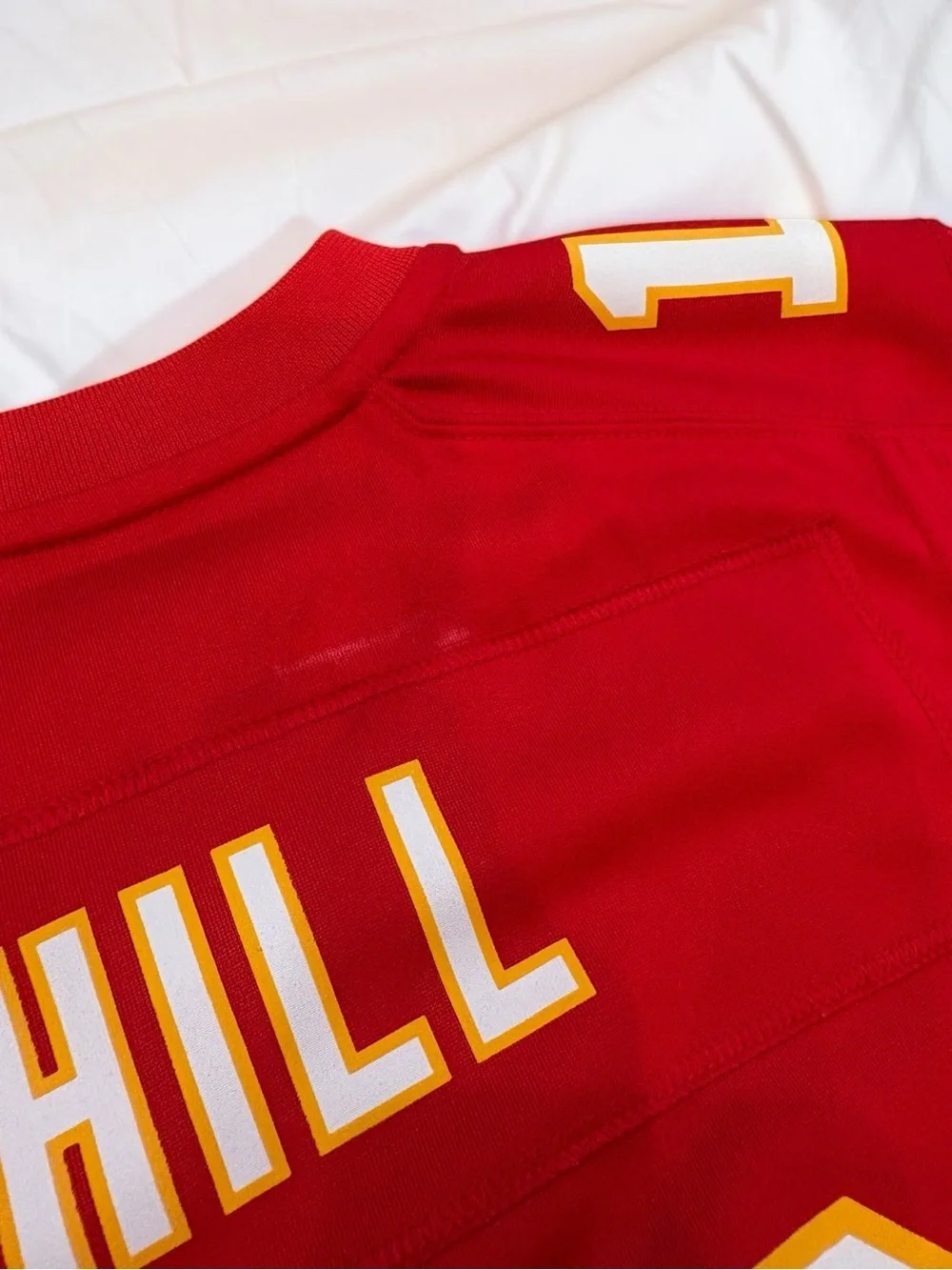 Nike NFL Youth Medium (10-12) Kansas City Chiefs Tyreek Hill #10 Jersey On Field